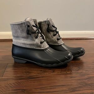Sperry Saltwater Duck Booties Black and Gray Sz 9